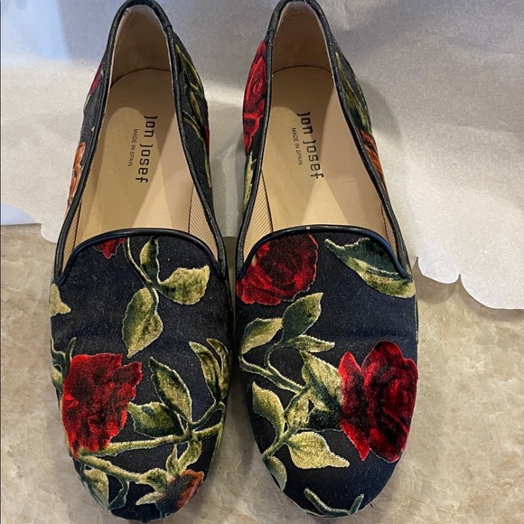 Floral Embroidered Velvet Loafers 11 - Picture 5 of 7